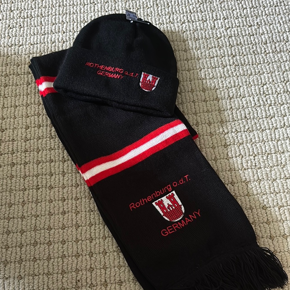 Black Rothenburg o.d.T. Germany Beanie and Scarf Set NWT